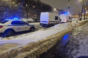 За два дня на акциях памяти Навального задержали более 200 петербуржцев